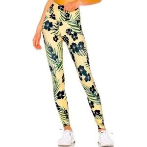 Beyond Yoga yellow tropical palm leaf print leggings. Size Medium.